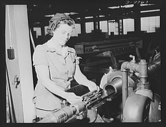 File:Lillian Goritschnig with two sons in the service.tif