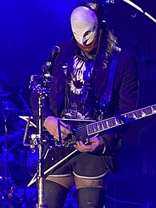 Borland performing with Limp Bizkit in 2021