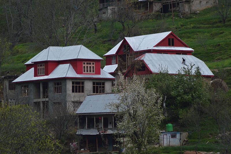 File:Local houses Kashmir.jpg