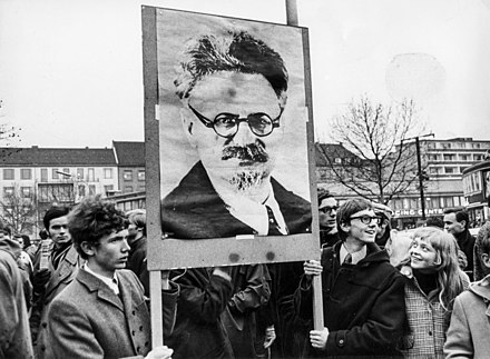 Peter Brandt (right) during the protests of 1968