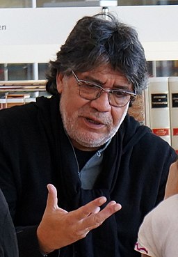 Luis Sepulveda - CRL - Université Toulouse Le Mirail - octobre 2013 (cropped)