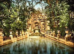 Fontaine Médicis, Paris, France, photomechanical print, ca. 1890-1900. Library of Congress (anonymous).