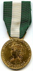 Médaille d'honneur communale regionale et départementale vermeil.jpg