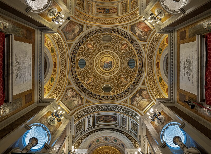 File:Madonna dell'archetto - Cupola.jpg