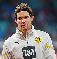 Marwin-Hitz-Borussia-Dortmund-2021.jpg