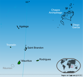 Islands of the Republic of Mauritius labelled in black; Chagos Archipelago and Tromelin are claimed by Mauritius.
