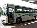 日産ディーゼル車・奄美空港線（2009年7月） 2008年に奄美交通から譲渡された車両である。