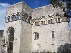 阿代马尔城堡（法语：Château des Adhémar）