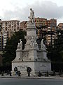 Italiano: Il monumento a Cristoforo Colombo posto nella piazza antistante l'ingresso della stazione di Genova Principe, opera di Santo Varni