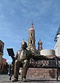 Monumento a Refugio Reyes Rivas frente al Templo de San Antonio, Aguascalientes, Ags.