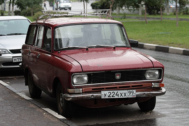 File:Moskvich 2137 (front).jpg