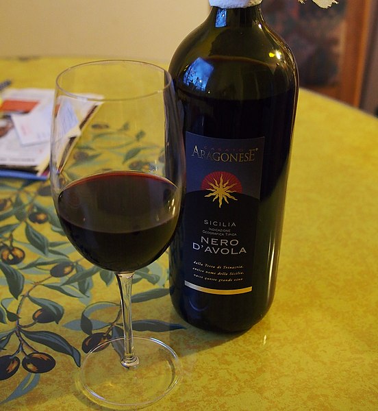 File:Nero d'Avola wine.jpg