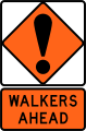 Neuseeland Straßenschild W2-1B + W2-1.18B.svg
