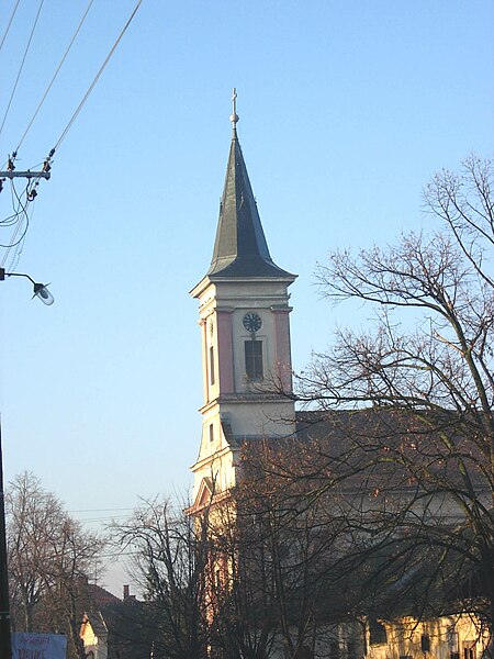 File:Novi Slankamen, Catholic Church.jpg