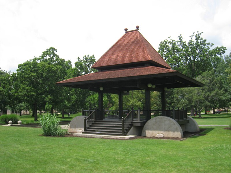 File:Oberlin College - Tappan Square Bandstand.jpg