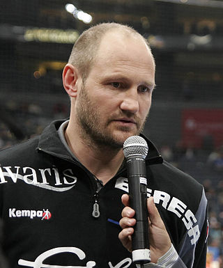 <span class="mw-page-title-main">Ola Lindgren</span> Swedish handball player (born 1964)