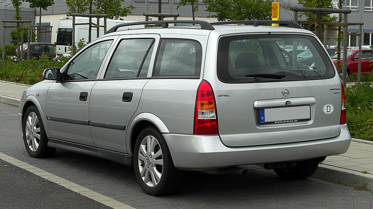 Bestand:Opel Astra Caravan 1.6 16V Selection (G) – Heckansicht, 28. Mai Düsseldorf.jpg - Wikipedia