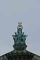Statue sur l'opera Garnier