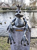 King Frog door Patrick Ramont in het Ramakerspark, intussen verdwenen