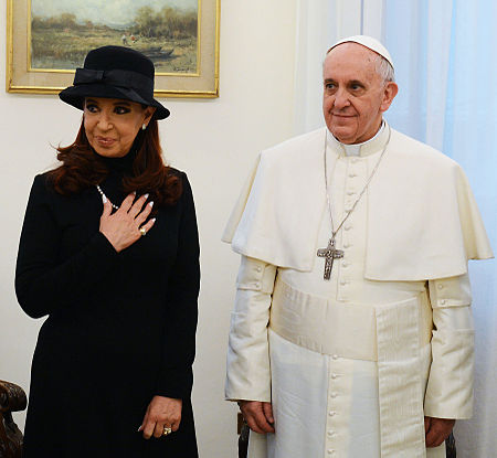 Fail:Pope Francis with Cristina Fernandez de Kirchner 7.jpg