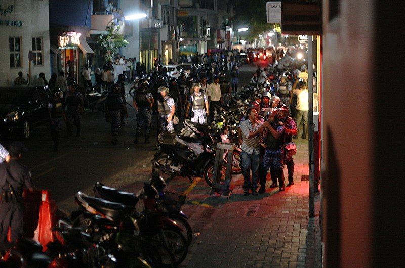 File:President Nasheed takes refuge at Indian Embassy & Protests (8474183526).jpg