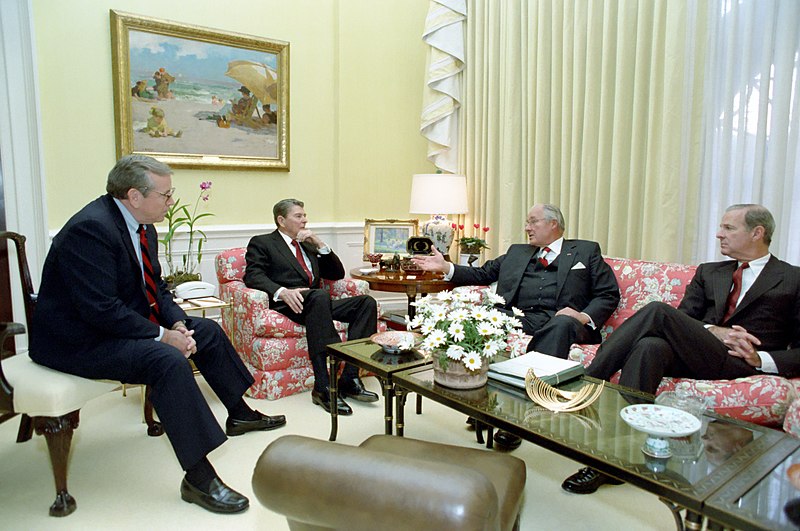 File:President Ronald Reagan, Robert Michel, Howard Baker, and James Baker Meeting to Discuss Budget Negotiations in The East Sitting Hall.jpg