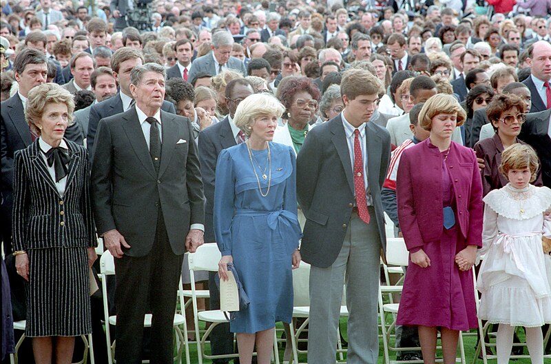 File:President Ronald Reagan and Nancy Reagan and families of the "Challenger" victims at the memorial service for the space shuttle crew in Houston Texas.jpg