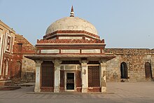 Qutb Minar Complex Tomb of Imam Zamin.jpg