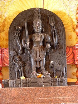 रवलनाथ मंदिर की मुर्ती