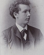 Strauss in 1886 Richard Strauss 20OCT1886 (cropped).jpg