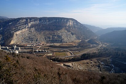 So kommt man zu Rondchâtel mit den Öffentlichen - Mehr zum Ort Hier