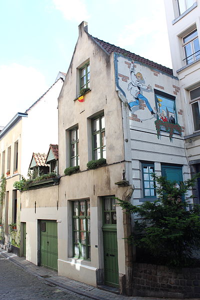 File:Rue du Bon Secours 9-11 Bruxelles 2013-07 --1.jpg