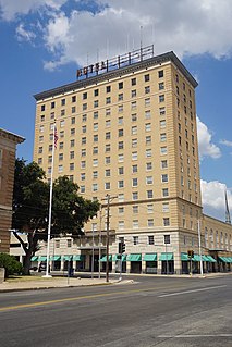 <span class="mw-page-title-main">Cactus Hotel</span> Historic hotel in San Angelo, Texas