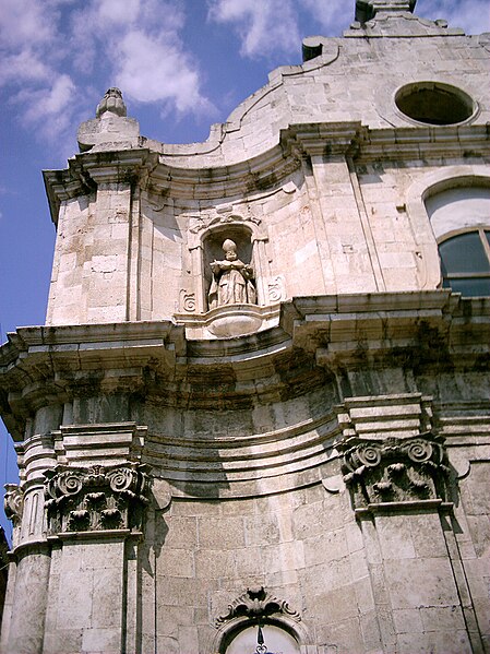 File:Santuario della Beata Vergine del Soccorso, facciata (San Severo) 01.jpg