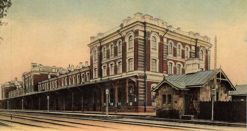 File:St. Petersburg-Warsaw railway station in Daugavpils (1).jpg