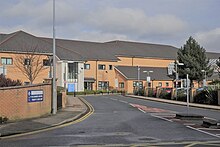 Entrance to St David's Hospital St Davids NHS Hospital, Cardiff (1) 01.jpg