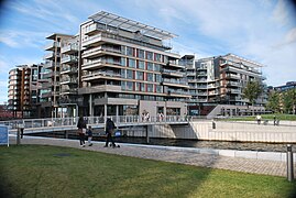 Bebyggelsen ved Strandpromenaden, sett fra Skjæret Foto: Helge Høifødt