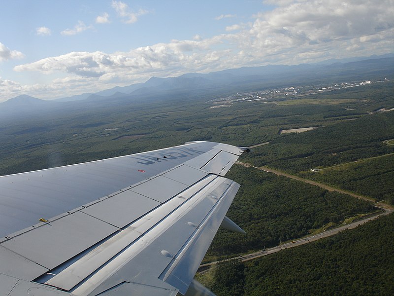 File:Take Off Shinchitose AP (To Matsuyama) 松山までの飛行の開始（新千歳空港からテイクオフ) - panoramio.jpg