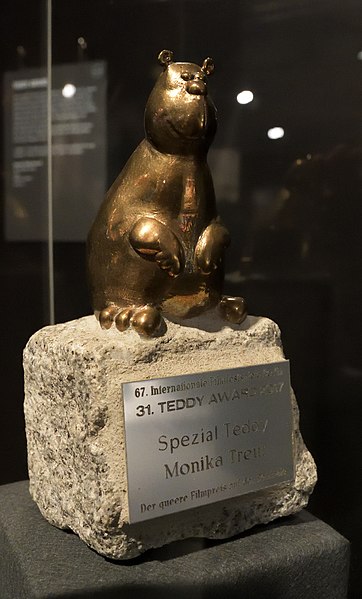 The 2017 Special Teddy Award trophy for Monika Treut at the Altonaer Museum