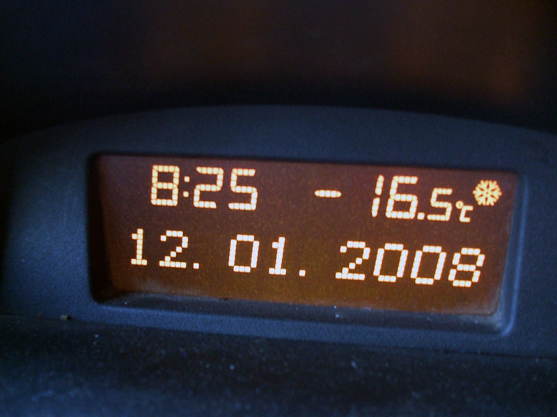 File:Temperature gauge (2186666519).jpg