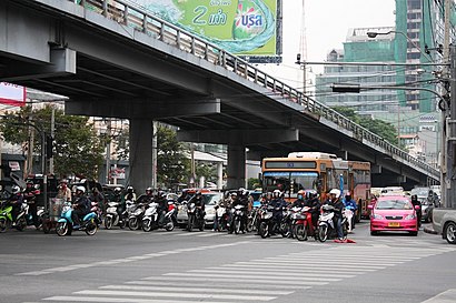 วิธีการเดินทางไปที่ แยกอโศก-เพชรบุรี โดยระบบขนส่งสาธารณะ – เกี่ยวกับสถานที่