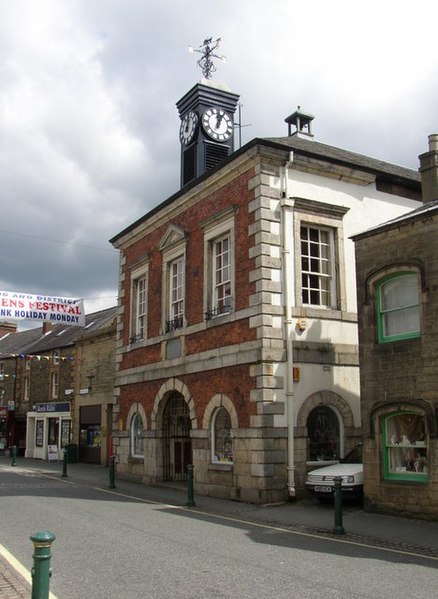 File:The Town Hall, High Street, Garstang - geograph.org.uk - 436225.jpg