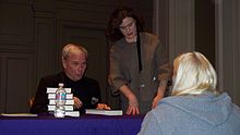 Brokaw signing a book in Seattle in 2007 Tom Brokaw at Book Signing 2007.JPG