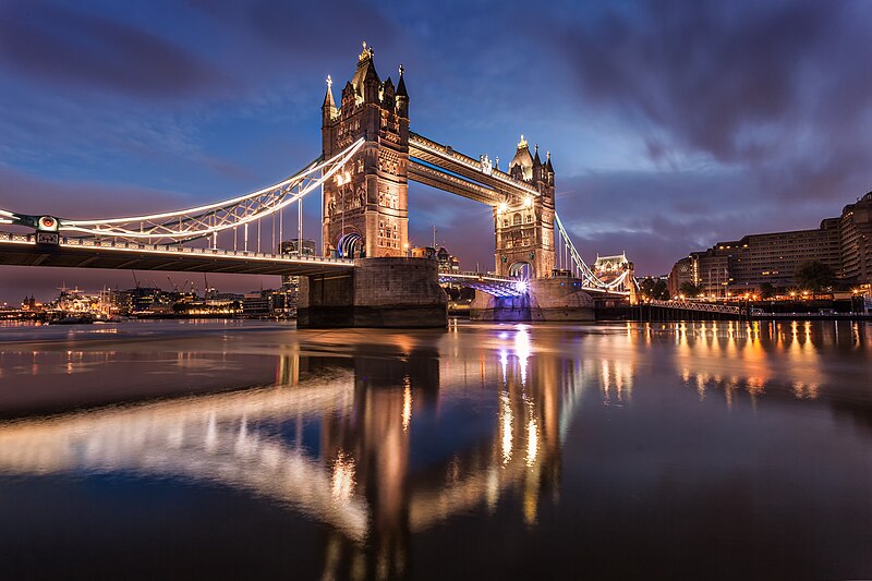 File:Tower Bridge at Dawn.jpg