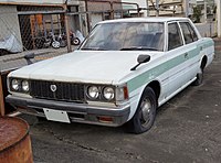 Toyota Crown - Wikipedia