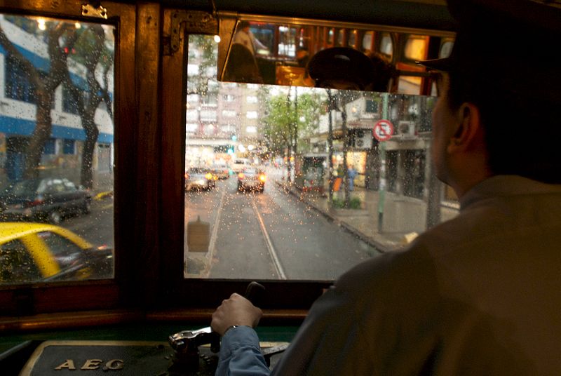 File:Tranvia de Buenos Aires Beatrice Murch 10 (14314377665).jpg