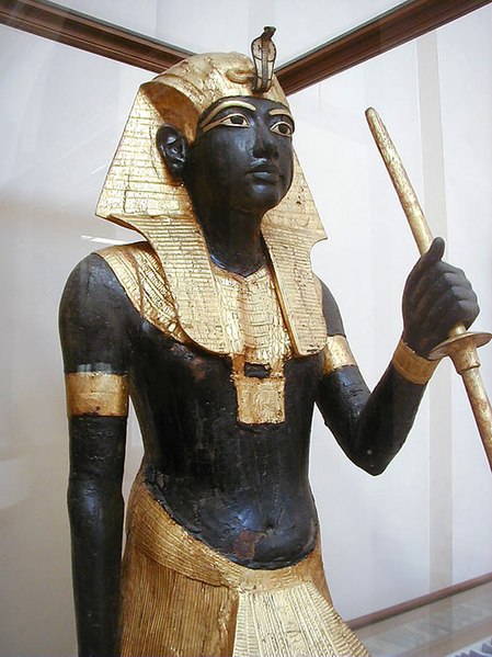 File:Tutanhkamun tomb statue.jpg