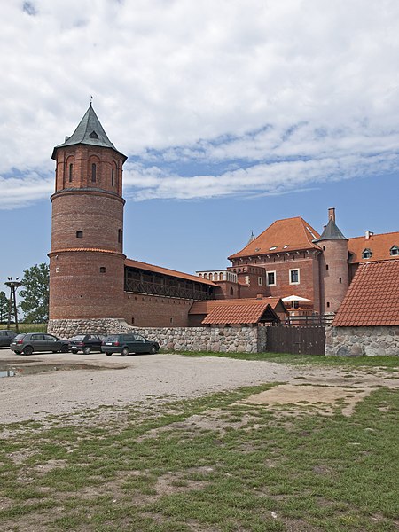 File:Tykocin Castle tower 1.jpg