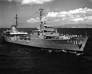 USS Tombigbee (AOG-11) berlangsung, pada tahun 1966 (L45-284.02.01).jpg