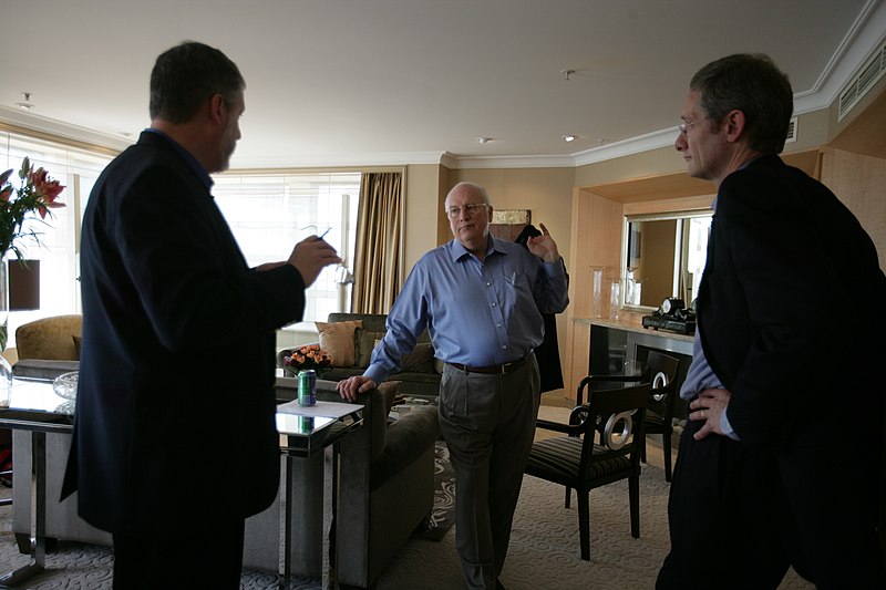 File:Vice President Cheney Talks with David Addington and John Hannah in Sydney, Australia (18423725109).jpg